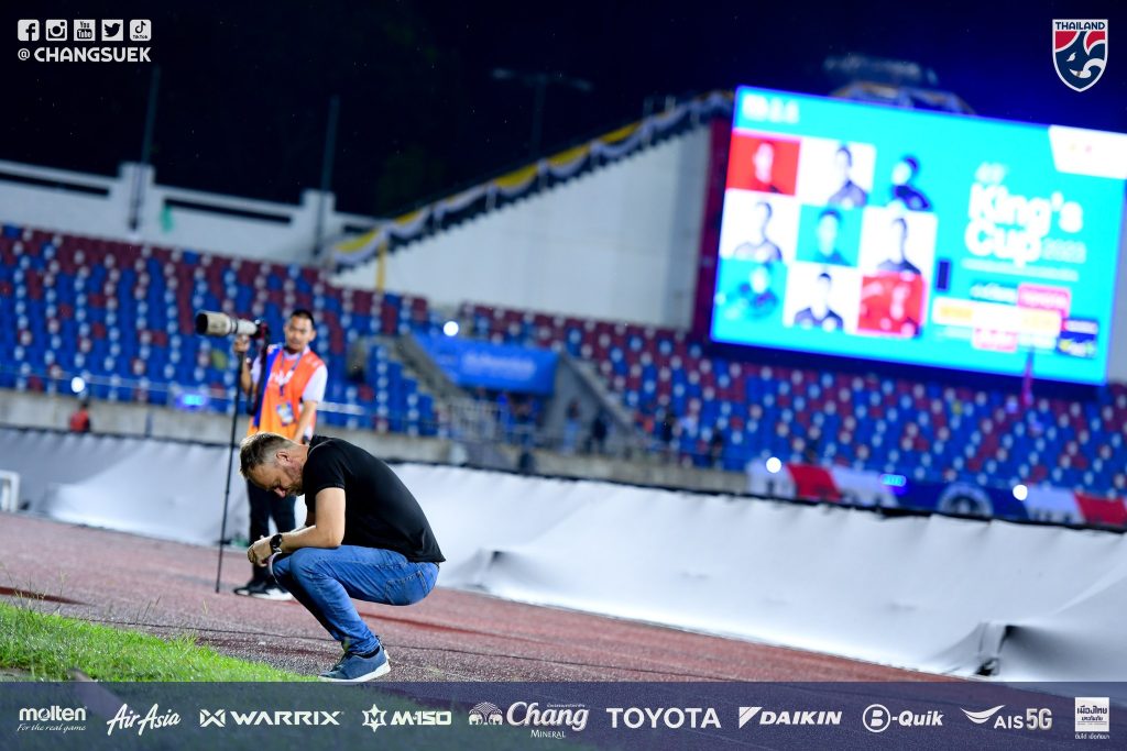 ภาพบรรยากาศระหว่างแข่ง มาโน โพลกิ้ง By KUBET Sport