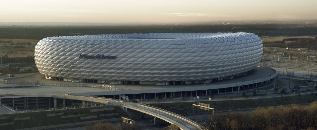 อัลลีอันทซ์อาเรนา, เยอรมัน (Allianz Arena, Germany) By KUBET Team