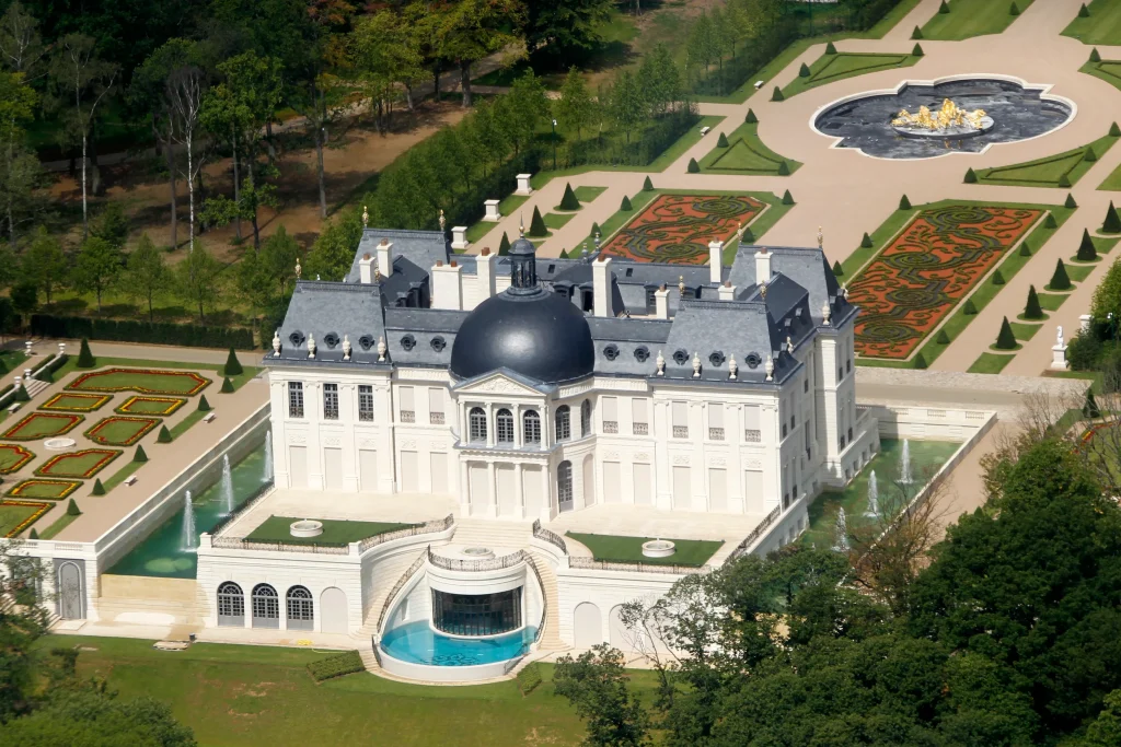 The Chateau Louis XIV - KUBET