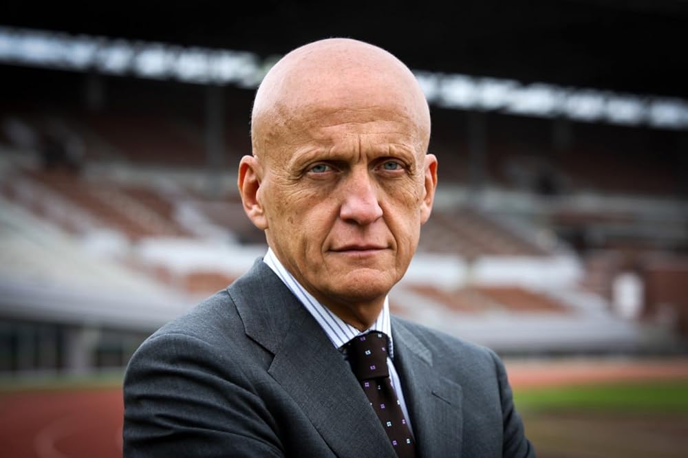 ปี2001 แอร์ลุยจี กอลลีนา (Pierluigi Collina) By KUBET