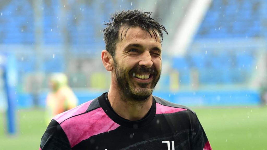 ปี 2004 จันลุยจี บุฟฟอน (Gianluigi Buffon) By KUBET