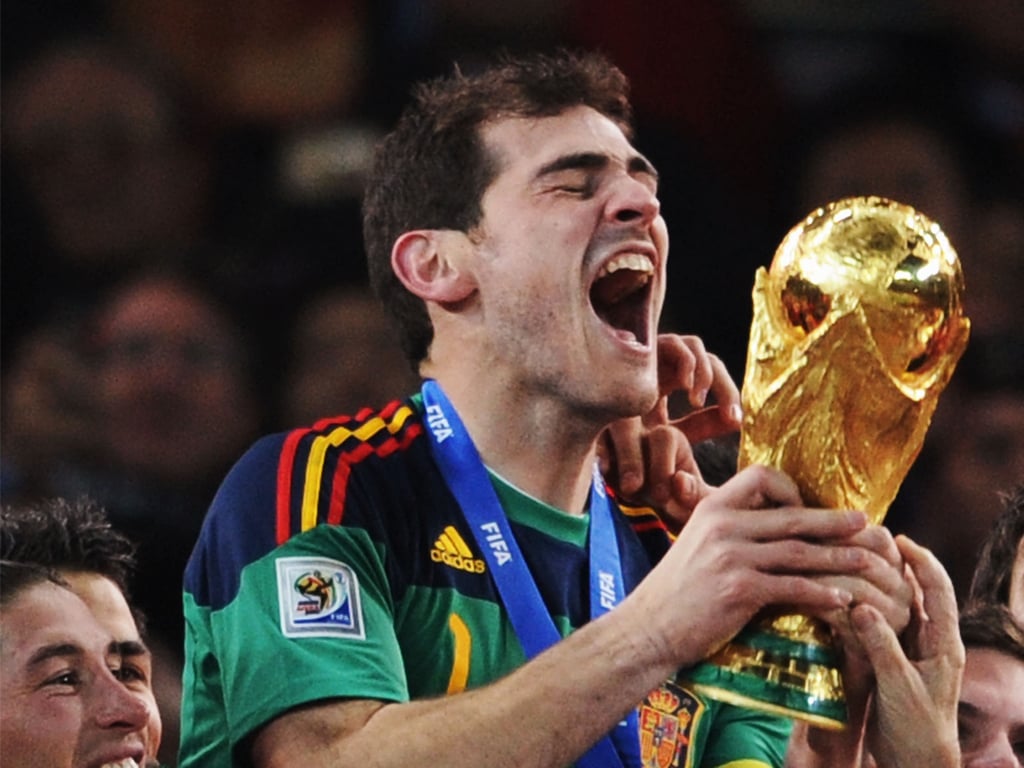 ปี 2011 อิเกร์ กาซิยัส (Iker Casillas) By KUBET