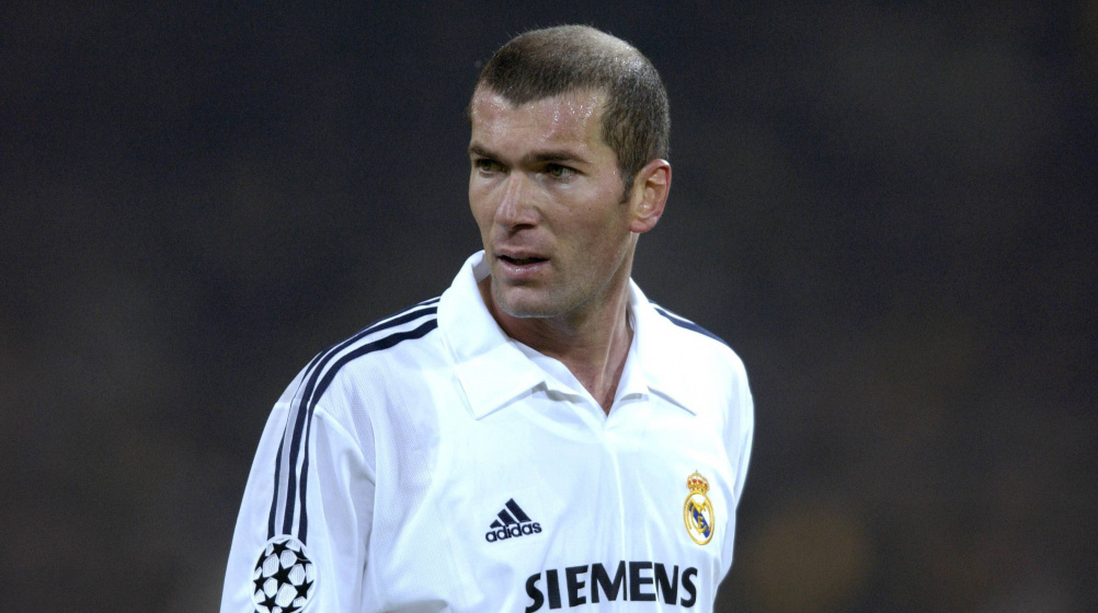 ปี 2006 ซีเนดีน ซีดาน (Zinedine Zidane) By KUBET