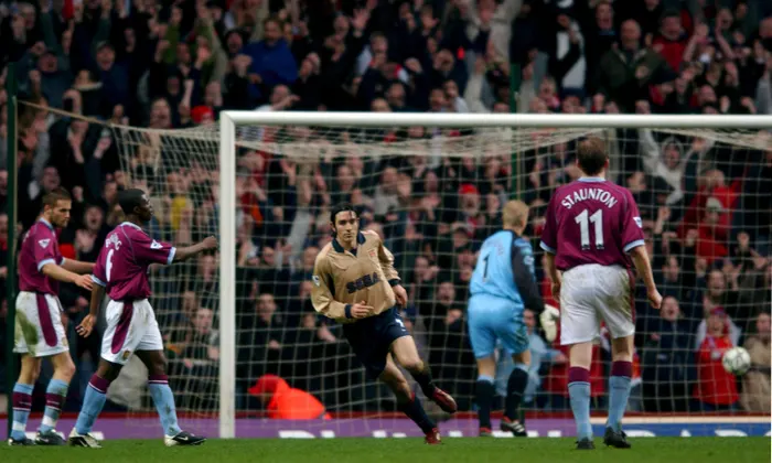 PIRES V ASTON VILLA, 2002 By KUBET