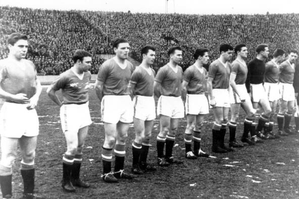 "บัสบีเบบส์ (Busby Babes)" ชุดตำนานนักเตะแมนยู By KUBET
