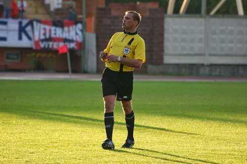 Sergei Shmolik กรรมการเมา KUBET