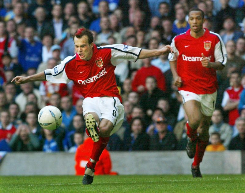 LJUNGBERG V CHELSEA, 2002 By KUBET