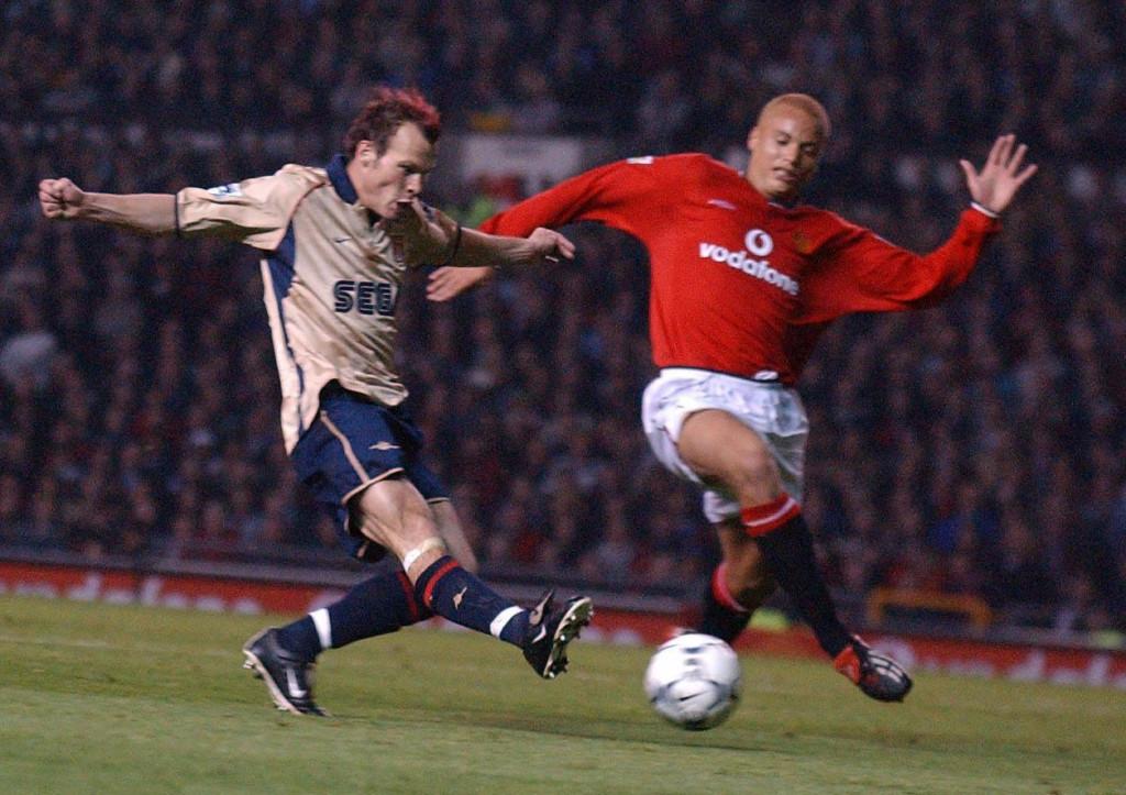 LJUNGBERG V MANCHESTER UTD, 2001 By KUBET