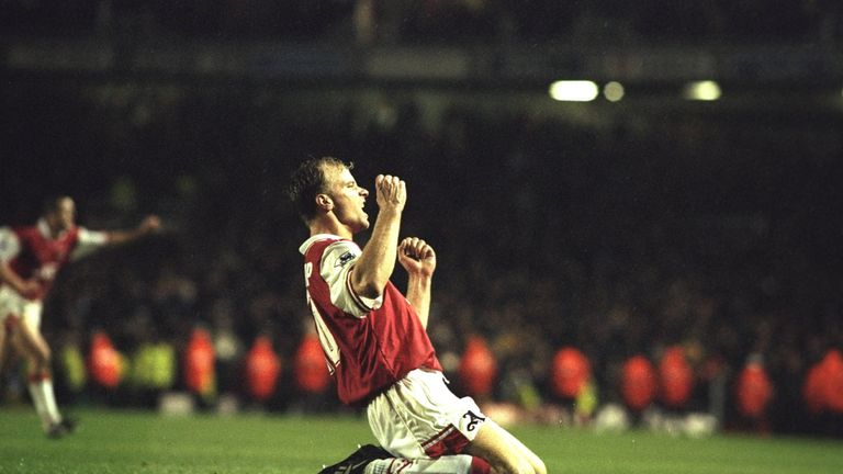 BERGKAMP V BOLTON WANDERERS, 1996 By KUBET