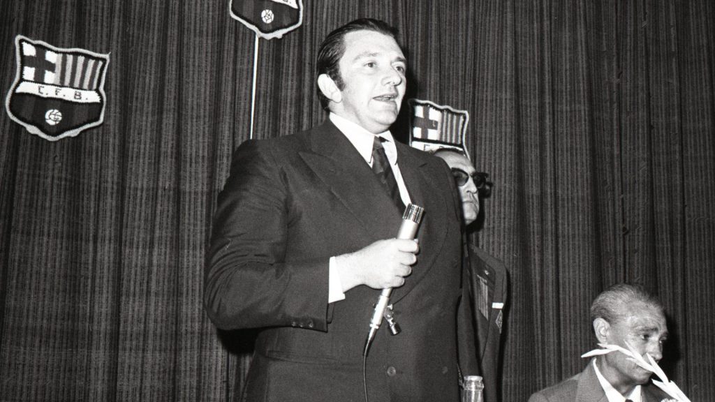 ปี Agustí Montal i Costa (1969-1977) By KUBET