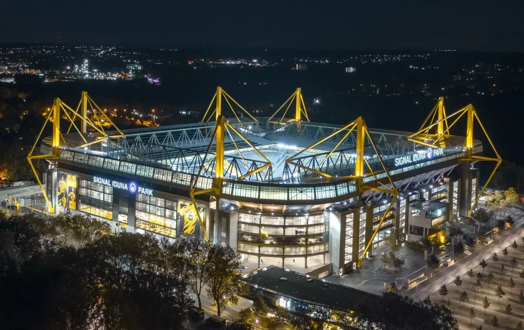 Signal Iduna Park - KUBET