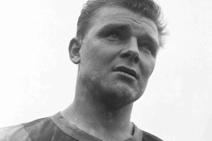 Ladislao Kubala By KUBET