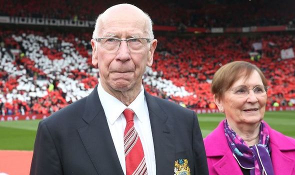 Bobby Charlton จาก แมนเชสเตอร์ยูไนเต็ด  By KUBET