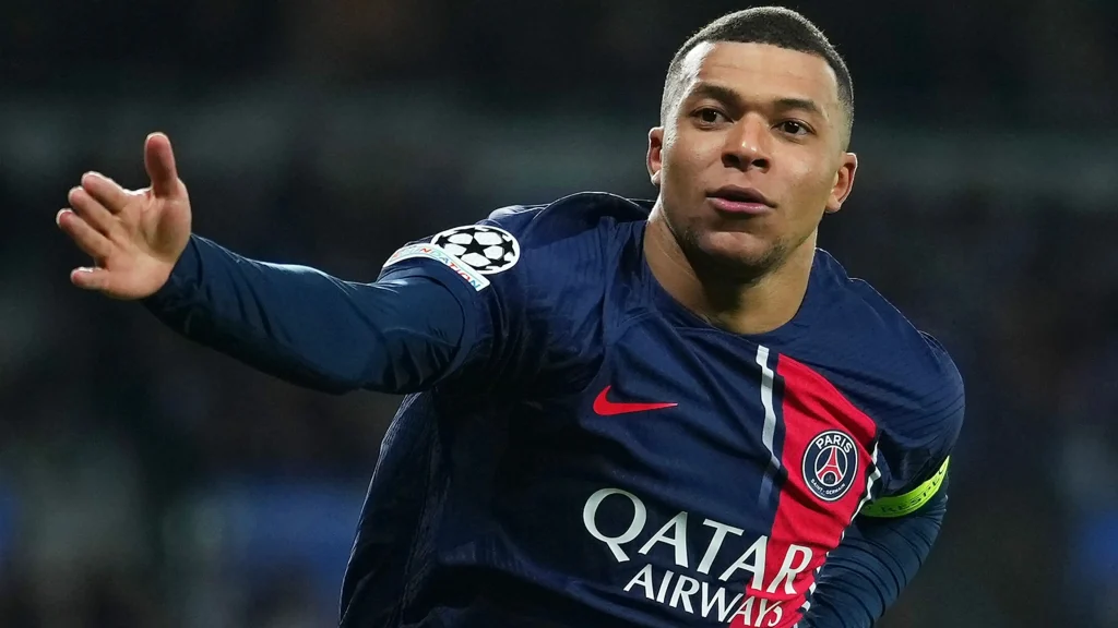 Kylian Mbappé อดีตแข้ง PSG By KUBET