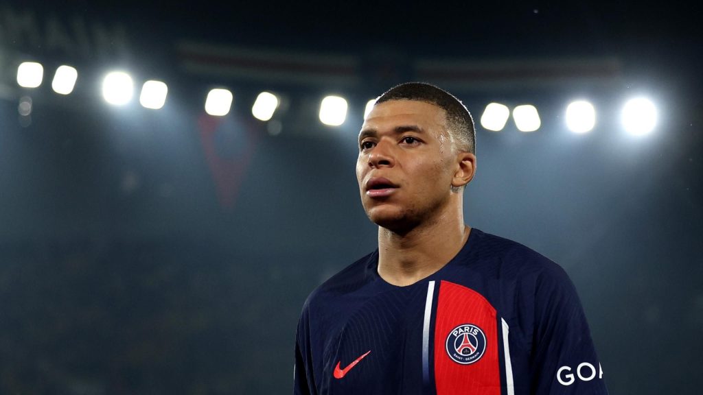 Kylian Mbappé อดีตแข้ง PSG By KUBET