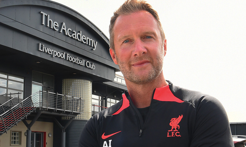 ผู้อำนวยการ Academy Alex Inglethorpe ลิเวอร์พูล By KUBET