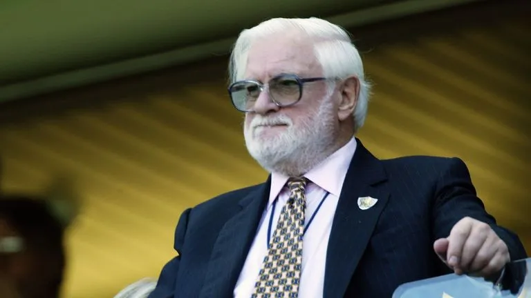 เคน เบตส์ (Ken Bates) อดีตประธานสโมสรเชลซี - KUBET