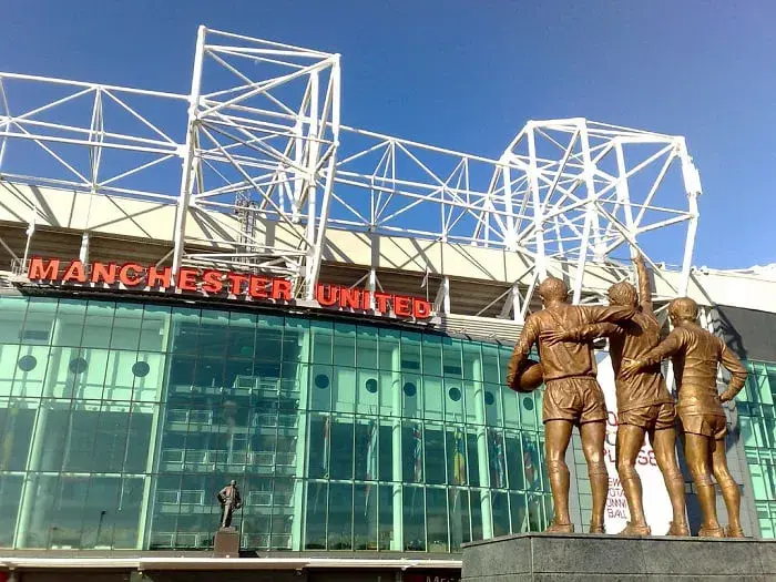 พระตรีเอกภาพแห่ง Sir Bobby Charlton, George Best และ Denis Law By KUBET