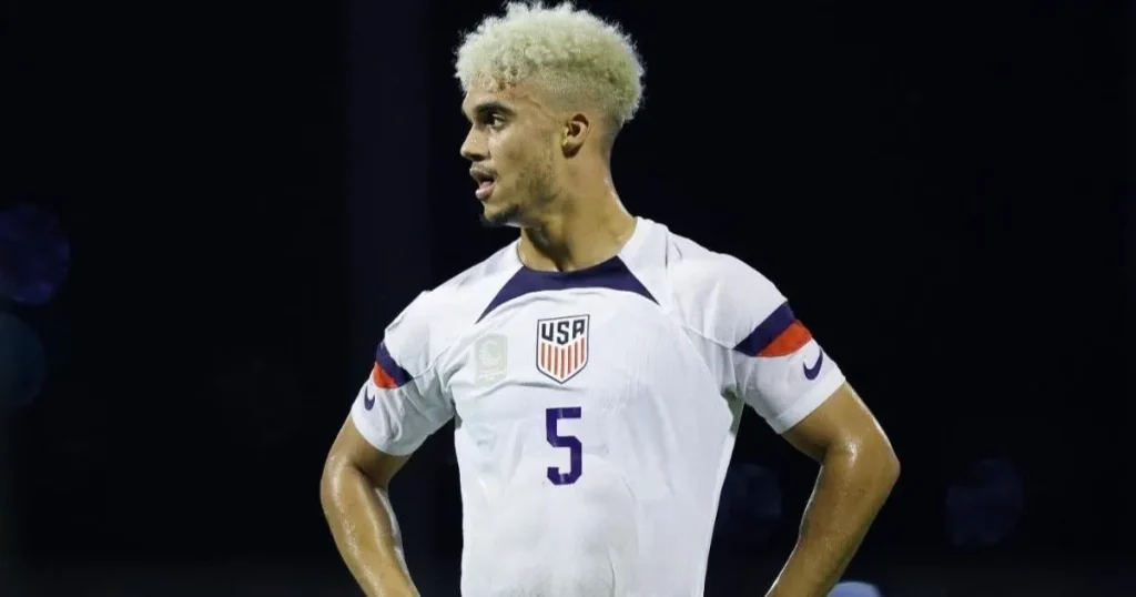 Antonee Robinson - KUBET