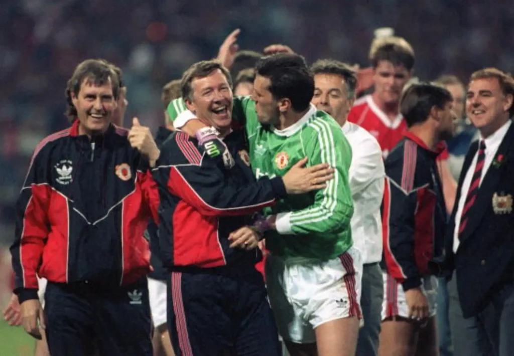 Sir Alex Ferguson's 1st trophy at the club - KUBET