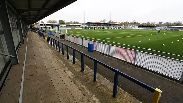 สมาชิกทีม Waterlooville  6 คนเสียชีวิตหรือกำลังป่วยด้วยโรคระบบประสาทเสื่อม By KUBET