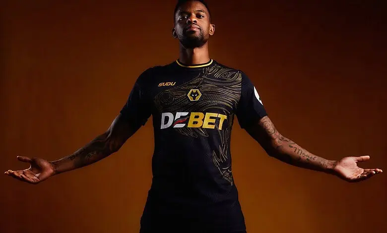 ชุดเยือน Wolverhampton Wanderers F.C. By KUBET