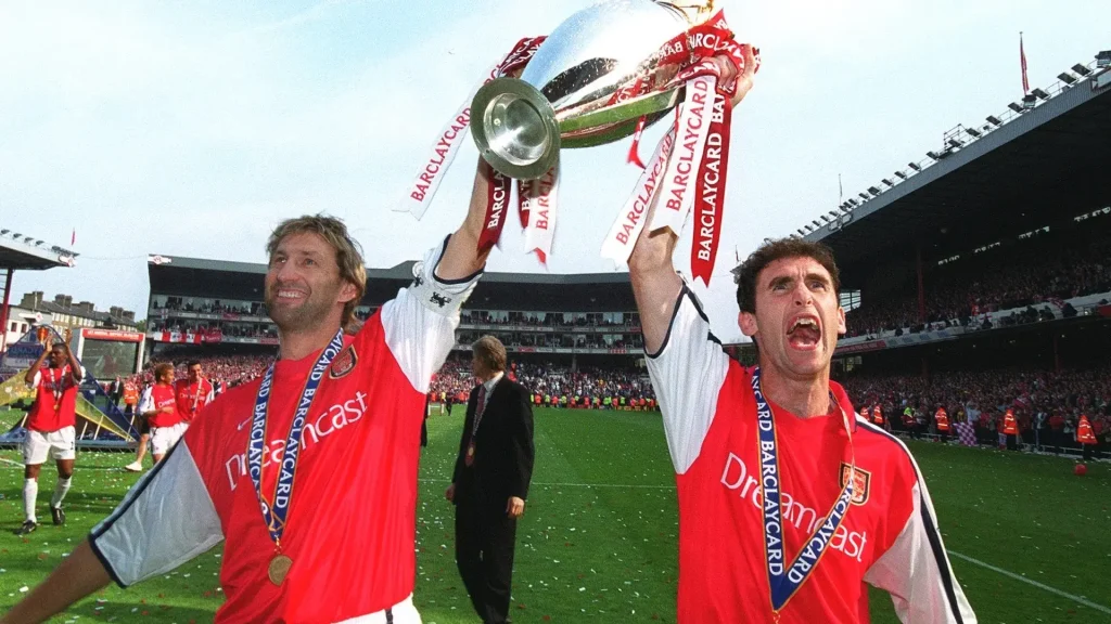 อาร์เซนอลรุ่นเก่าอย่าง Tony Adams และ Martin Keown ต้องหลั่งน้ำตา By KUBET