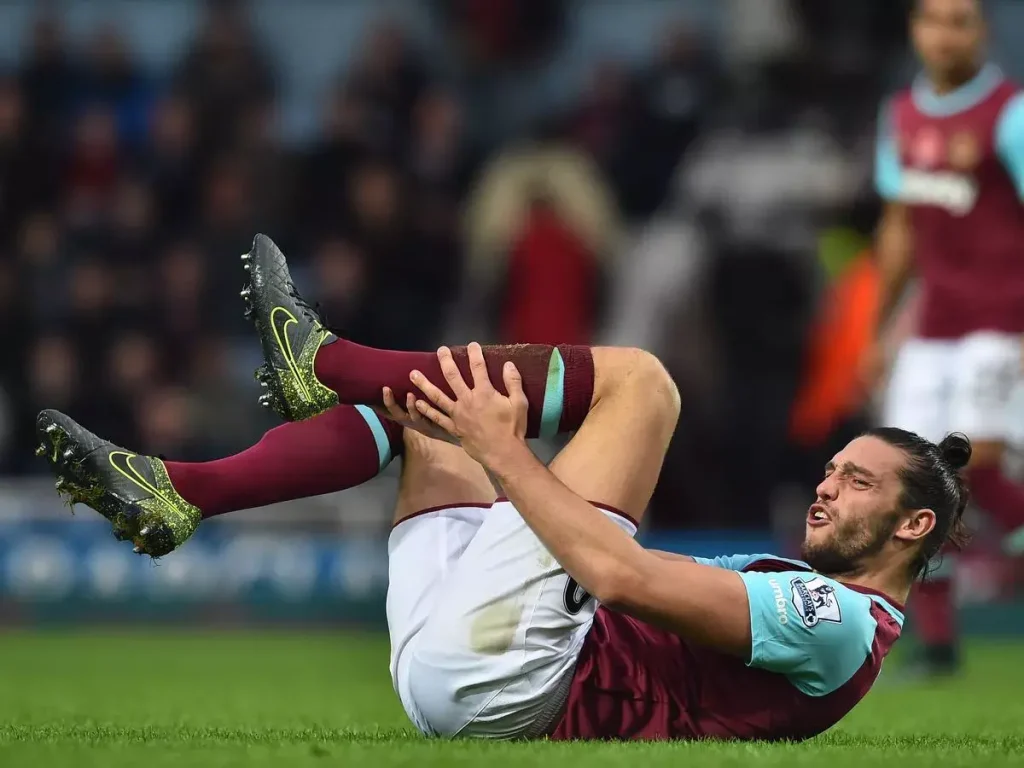 กับเวสต์แฮม ซึ่งอาการบาดเจ็บทำให้เส้นทางอาชีพของ Andy Carroll ต้องพังทลาย By KUBET