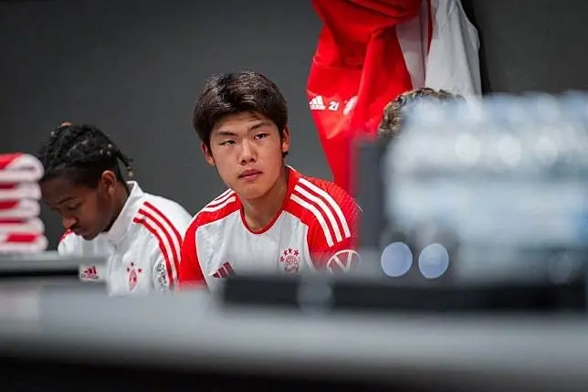 กัว เจีย ซวน - นักเตะทีมชาติจีน